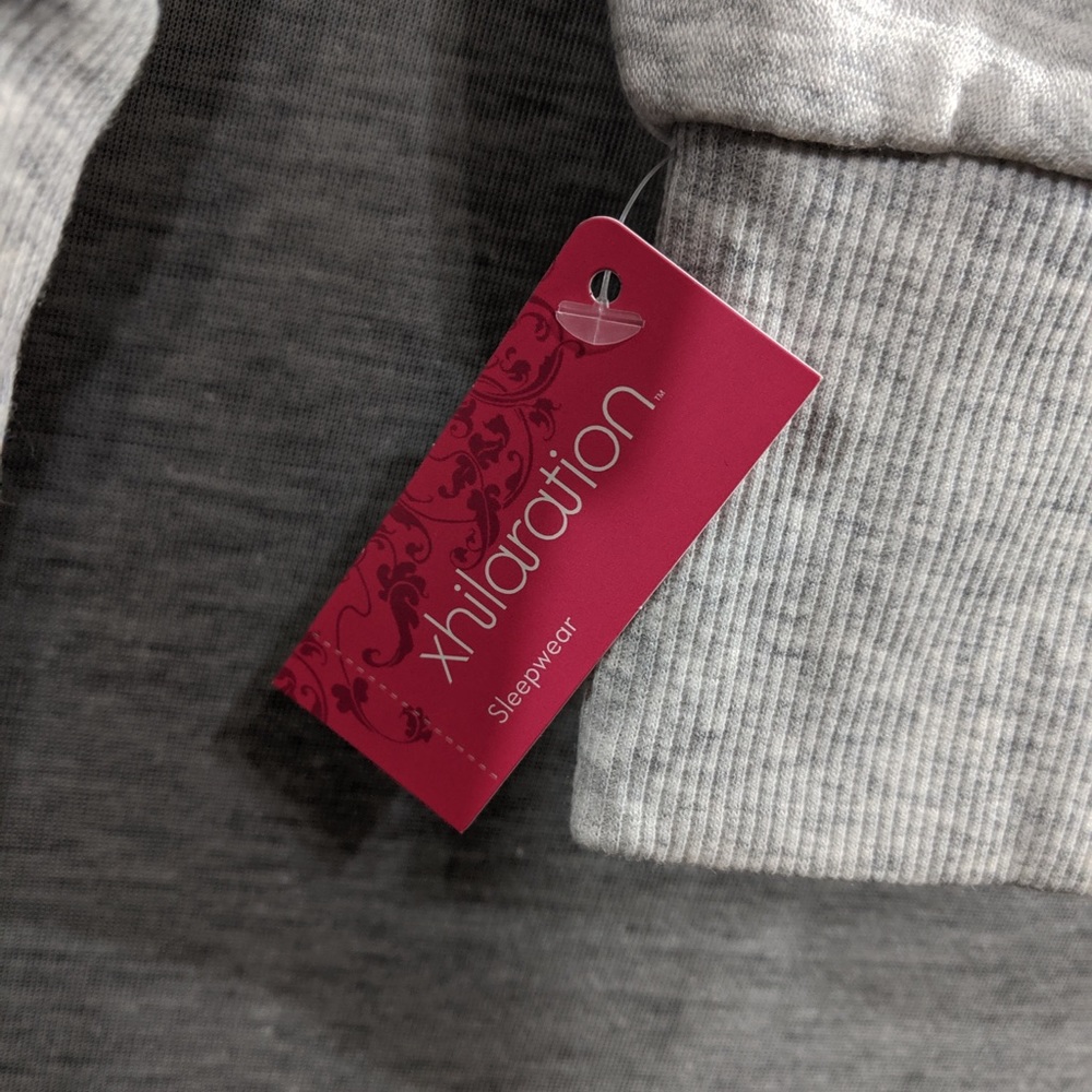 Xhilaration Cozy Hooded Sleep Sweatshirt - Picture 5 of 5